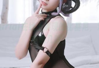 Asagiriai在线上展现的比基尼，没法不多瞧几眼！