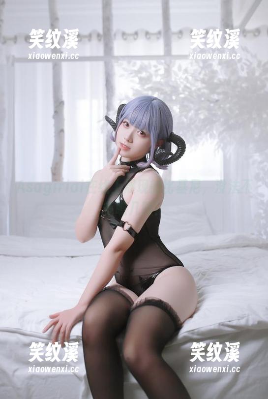 Asagiriai Asagiriai在线上展现的比基尼,没法不多瞧几眼!
