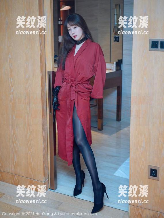 HuaYang花漾-Abby李雅 HuaYang花漾 - Abby李雅的短裤新动态,原图更新,讨论要不要调整审美?