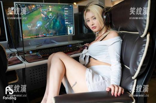 Hyoyeon(김효연)油亮图集，随时随地给你个小惊艳