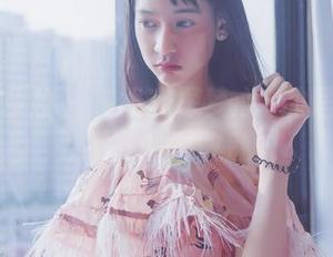 PDL潘多拉 – 在线窥探梦心玥的居家：无处不在的懒散魅力