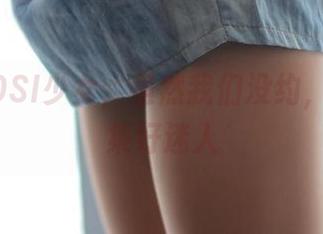 精选ROSI少女,虽然我们没约,但这图集好迷人