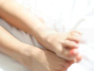 网袜加持，ROSI高清图片里的隐秘诱惑