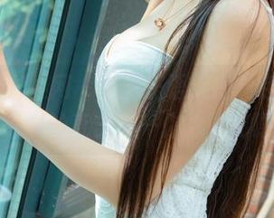 UGirls尤果网 – 获取王语纯的粉色原图，一场色彩的直击——你心甘情愿吗？