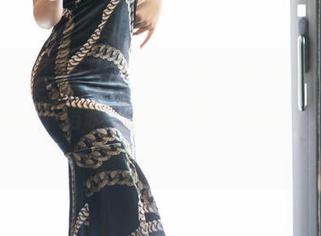 XIAOYU语画界 – 月音瞳这组私拍,空姐的制服真不错嘛!图集看得心沉沉的,呵呵。