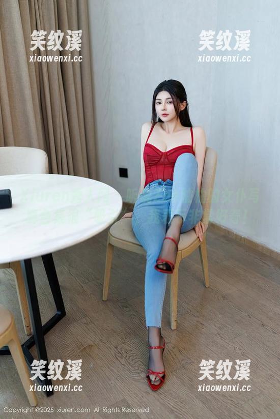 Xiuren秀人网-Zoe柚柚 Xiuren秀人网 - 听说Zoe柚柚的女仆写真合集很“吸引”,我表示非常好奇!