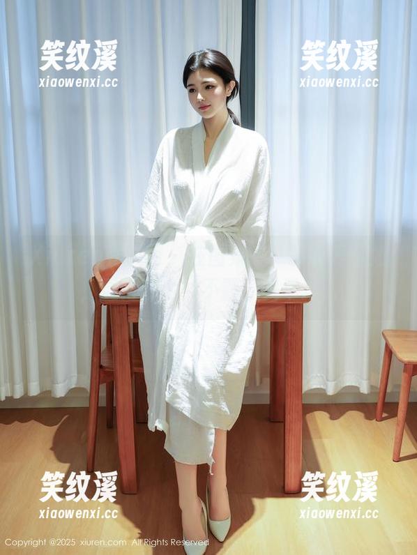 Xiuren秀人网-夏雪爱 Xiuren秀人网 - 在图集中,夏雪爱学姐,显得那么‘不羁’又乖巧...
