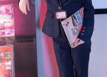 Xiuren秀人网 – 眼镜下的奶芙乔乔:这份最新图册可真让人开眼。