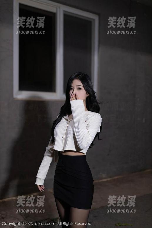 Xiuren秀人网-小雨baby Xiuren秀人网 - 小雨baby的职业装大合集,下载后你也能变成办公室小鸟!