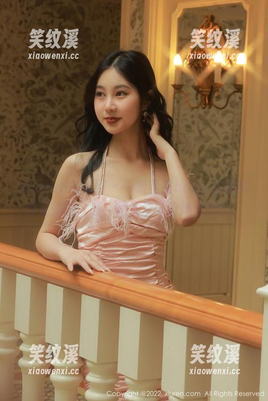 Xiuren秀人网-星星baby Xiuren秀人网 - 一组星星baby最新的裸足美图,哇,居然没人给她穿双鞋。
