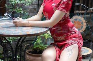 YouMi尤蜜荟 – Emily尹菲的和服定制让人无法自拔，图片中隐藏的细节，慢慢品味吧。