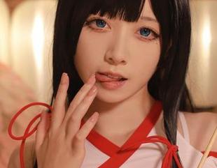 看！asagiriai(爱ちゃん)的泳衣套图，免费送上，别说我没提醒你，眼睛要保护好哦
