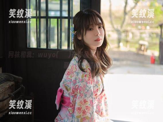 网袜和我：wuyo(우요)在作品集更新中恣意玩味，这波骚操作不解释