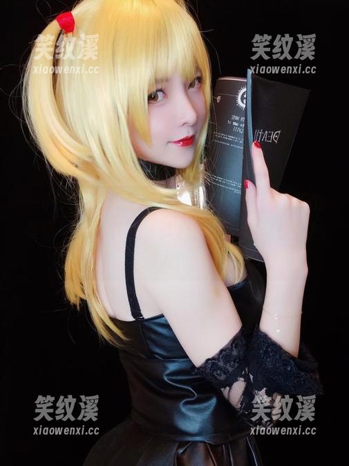 一小央泽给我们带来早安吻，新鲜出炉的美图一定要下载，真心推荐给追寻快乐的人！