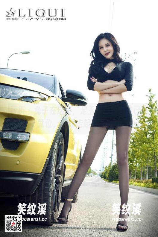 丽柜 - 兔子在这里，足玉双生的套图已经就位，下载走起，嘿嘿！