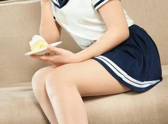 丽柜 – 这全套连衣裙，晴晴果然不简单，值得一看