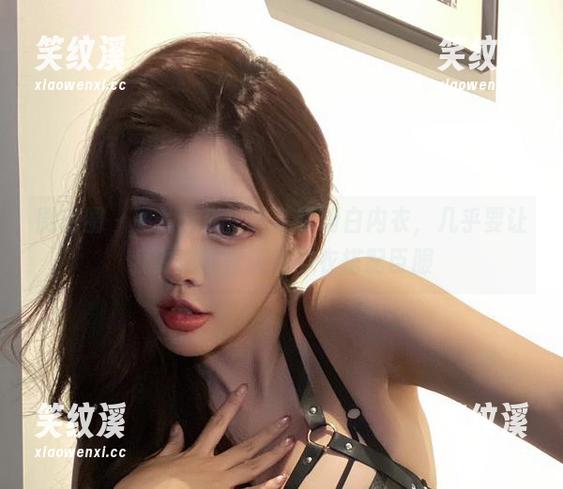 于芷晴 微密圈 - 图片分享:于芷晴粉白内衣,几乎要让我对意图含糊的穿衣搭配臣服