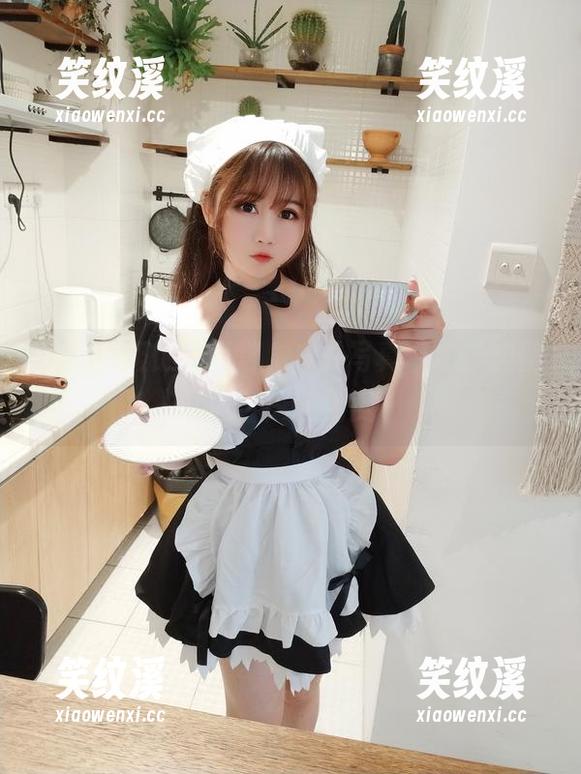 依依超级懒 依依超级懒的日常,户外写真带你“随便逛”!还免费