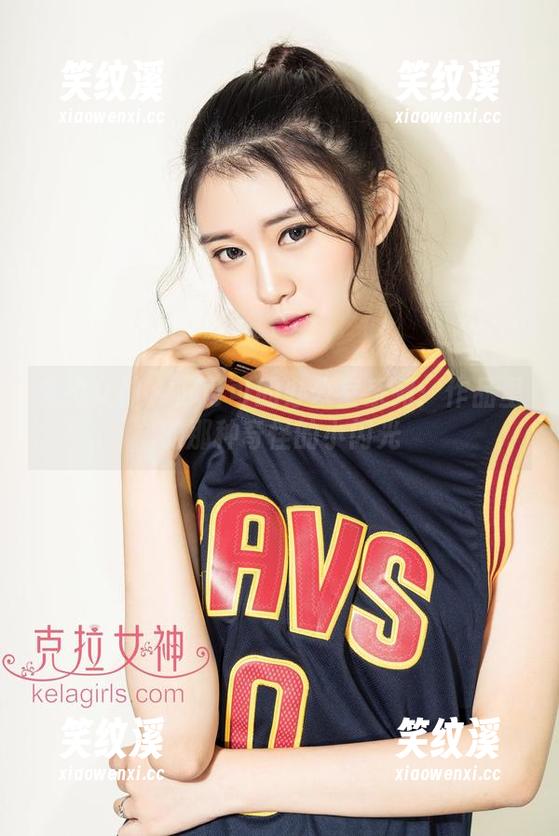 克拉女神-苏可可 克拉女神 - 苏可可的办公室系列:作品里的那种奇怪的小闪光