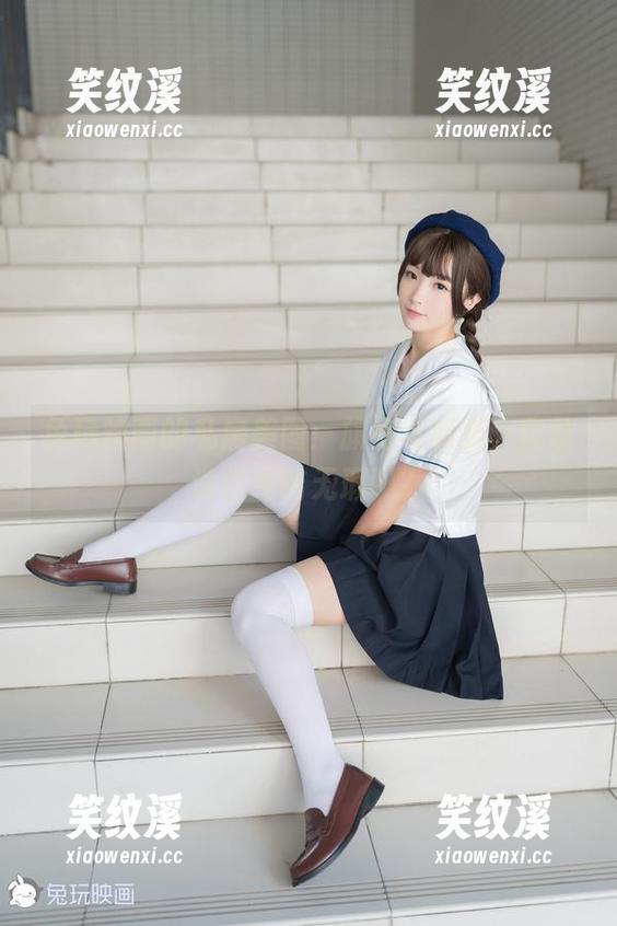 兔玩映画 兔玩映画的私房美图:旗袍与制服,你敢说你纯洁无瑕吗?