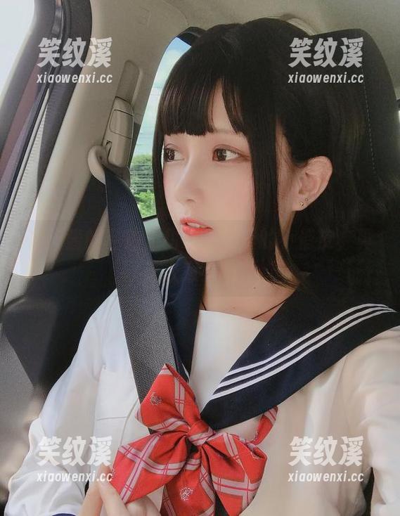 凛子酱 凛子酱的私拍,甜心美图里的小俏皮,真让人意外啊?