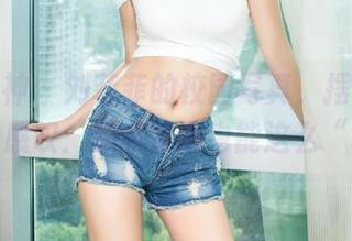 头条女神 – 刘菲菲的校园写真，摆放在网盘里，感叹：原来青春也能这么“模糊”