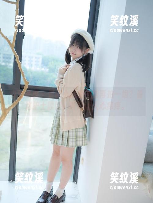 少女秩序-小满 少女秩序 - 要问小满能不能再拍一组?看这护士原图,真是让人心痒痒。