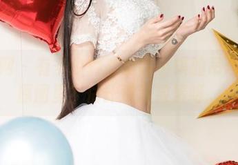 尤果网 – 有多少种态度在小琪的吊带写真原图里?估计没法数清呀。