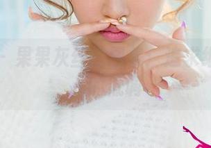 尤果网 – 果果灰丝的图集：追求细节与迷人的低调