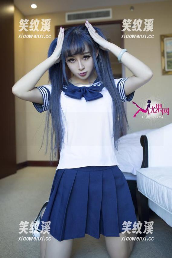 尤果网 - 莉恩私房写真里的短裙，绝对让‘风’成为最好的道具！