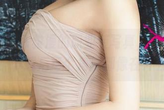 尤果网 – 陈雅漫的职业装写真，不只是好看！下载后每个角度都像在开会！