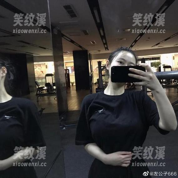 左公子666 微密圈 - 左公子666的秘密资源:空乘女友在家的一切小细节
