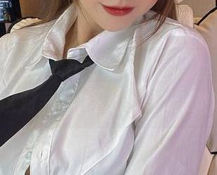 微密圈 – 张思允nice在线，黑丝加制服，这对我真的没招架力啊！