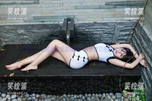 推女郎-赵惟依 推女郎 - 私房图集里的裸足,赵惟依又在隐秘大胆!