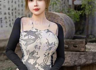星颜社 – 李若汐ci的黑色原图，配得上“冷淡风”这个词，然而这种冷淡却刚好吸引着我。