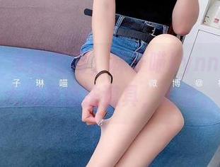 微密圈 – 美图时间，林子喵Lynne的毛衣大概是魔法道具，哈哈。
