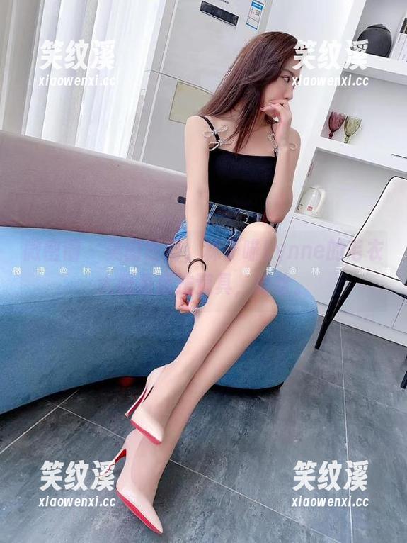 林子喵Lynne 微密圈 - 美图时间,林子喵Lynne的毛衣大概是魔法道具,哈哈。