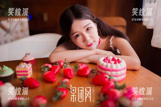 果团网-尹意纯 果团网 - 尹意纯送你免费棉袜图片!放心,保证没吃过羊毛,咳咳,只不过是保护你的小脚丫!