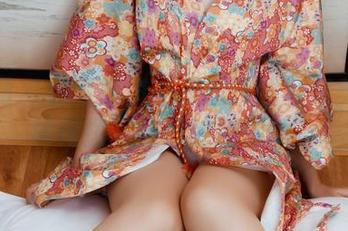 果团网 – 你可知道?莫雅淇的私房美图是如何撰写自己的剧情的!