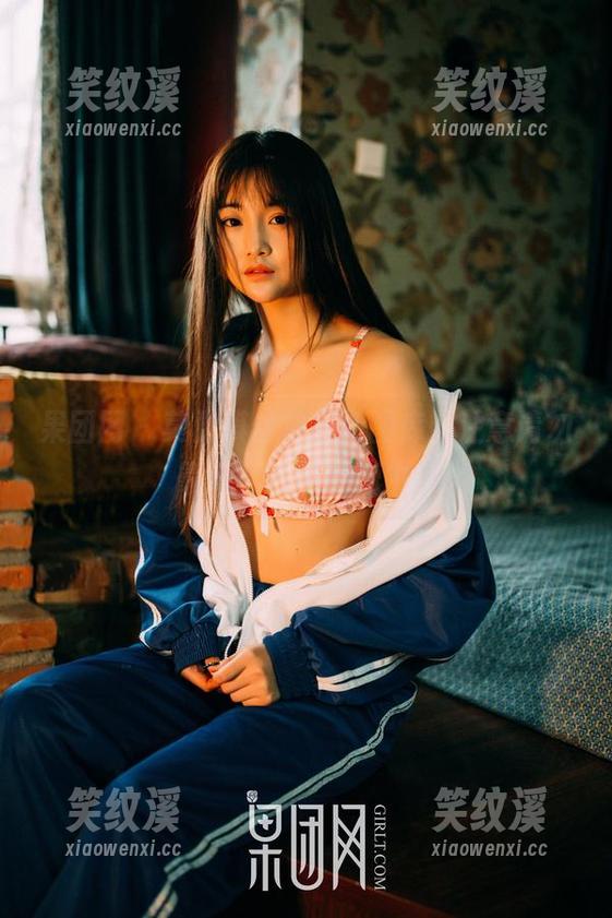 果团网-莫雅琪 果团网 - 莫雅琪丝袜最新图库,注意请勿靠近,心跳加速中...