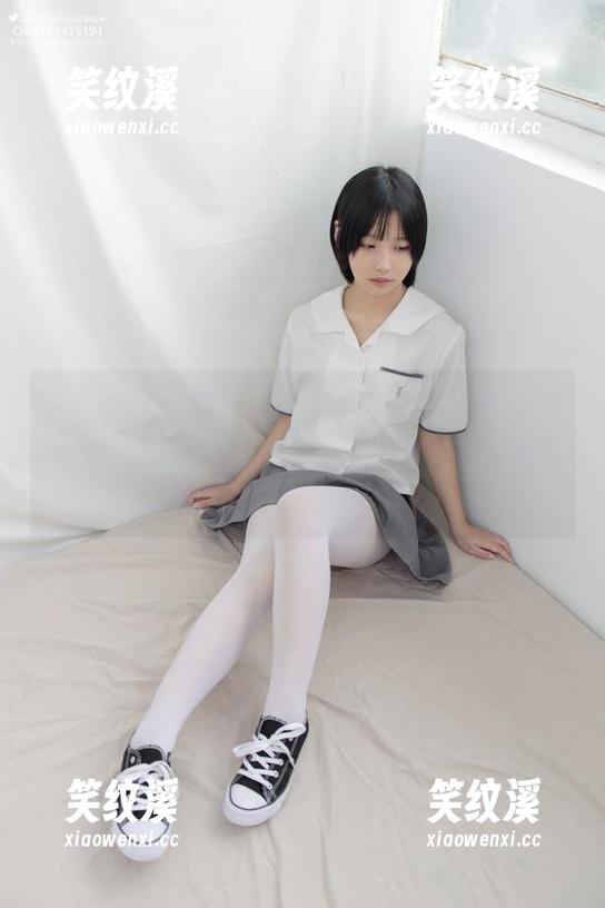 森萝财团-小七 森萝财团 - 这套“小七女孩”作品,完全抛开了修饰,真实又直白,无圣光的画面就像在看她的日常。