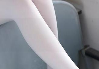 森萝财团 – 小奶糕Milky的有料010，私房内容看得我眉毛一挑。