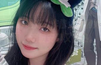 天台就是个好地方,炸酱沐沐和她的全套原图,这波安静又火热。