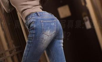 爱蜜社 – 黄乐然的白色写真集：这是什么奇怪的选择？