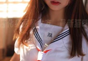 当猫九酱化身居家女友，最新猫咪自拍表现抢眼！