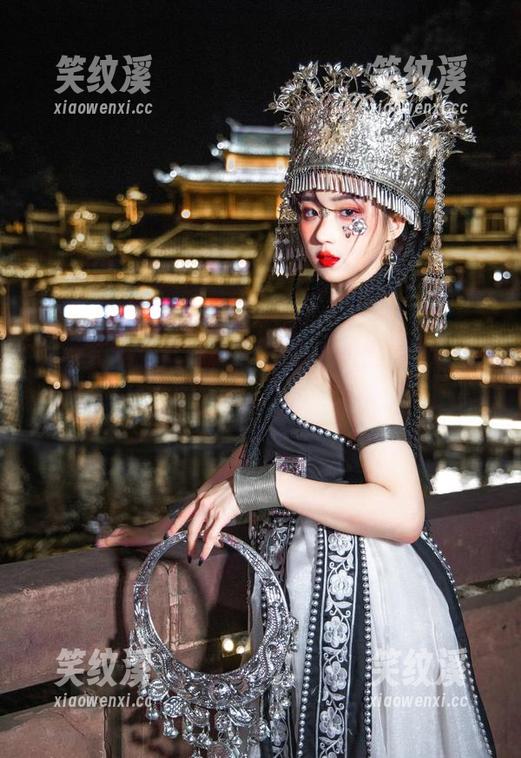 瓦斯塔亚小龙虾 瓦斯塔亚小龙虾:原图中的校服诱惑,别说没想过