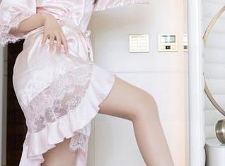 秀人网 – 探秘Olivia童安琪的棉袜时刻:高清作品集让你小心心砰砰跳!