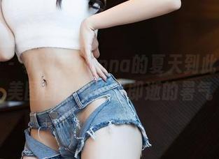 秀人网 – 小泡芙winna的夏天到此为止：美图图集中稍纵即逝的暑气