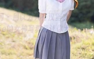 秀人网 – 别以为只有汉堡才好吃，小薯条nienie的女神写真集让你大快朵颐，赶紧下载吧！