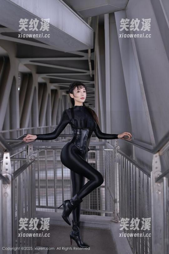秀人网-陶喜乐_lele 秀人网 - 陶喜乐_lele的网袜,让你的墙壁也想换新衣服